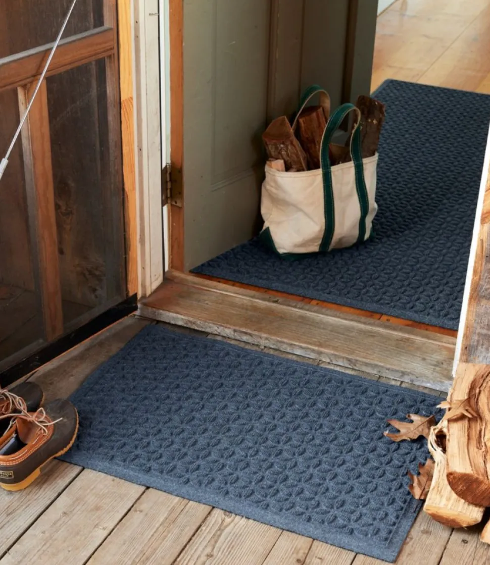 Store L.L.Bean "Heavyweight Recycled Waterhog Mat Runner, Blooming Circles"